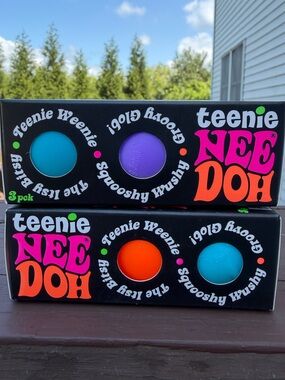Teenie NeeDoh Groovy Glob - Set of 2